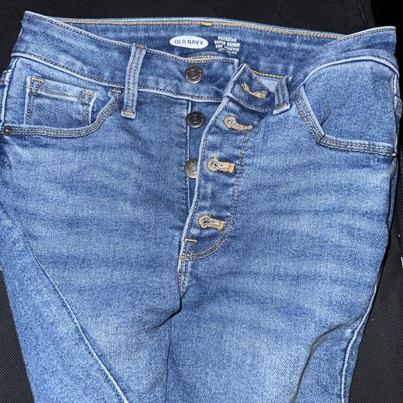 Old Navy Skinny Jeans, size 0, high rise and button fly - Picture 2 of 4
